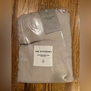 Brand new Citizenry duvet and flat sheet🌙